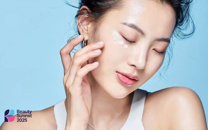 Hướng dẫn cách bôi kem chống nắng đúng Hướng dẫn cách bôi kem chống nắng đúng