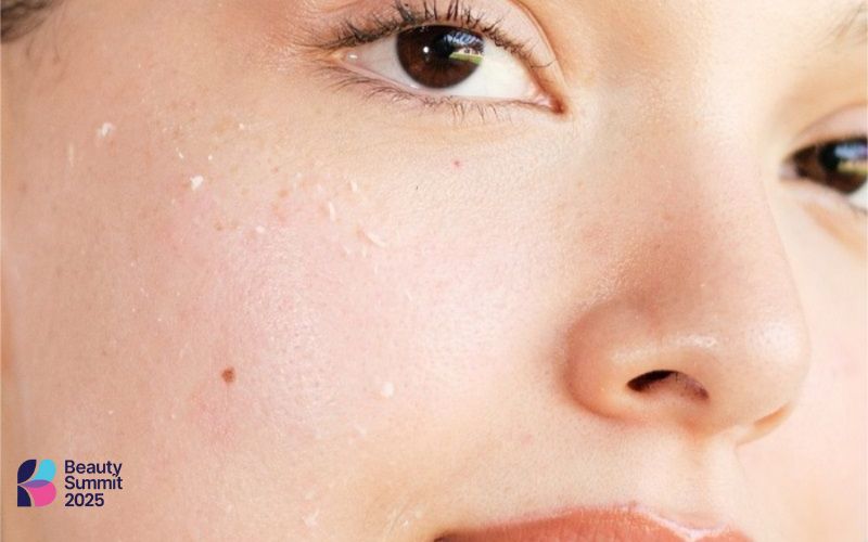 Một số thành phần trong kem chống nắng có thể gây vón cục
