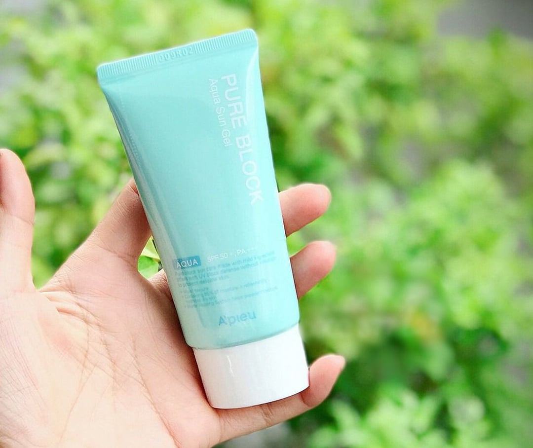 kem chong nang a pieu pure block aqua sun gel review d397b963fab24247bb73949c3651d51b
