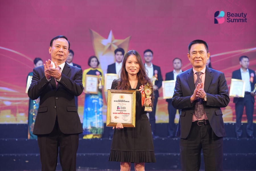 Beauty Summit vinh du nhan danh hieu Top 10 sao vang thuong hieu Viet Nam 2025