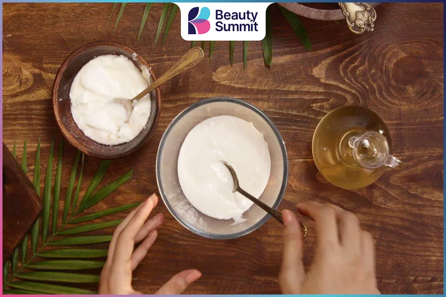 Da trắng s&aacute;ng hơn với dầu dừa v&agrave; sữa chua