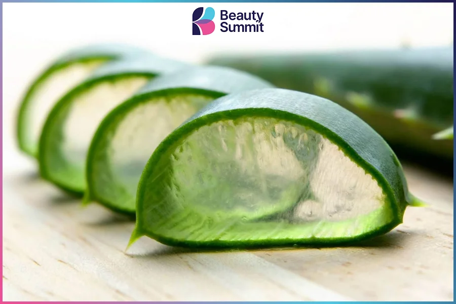 L&agrave;m trắng da bằng dầu dừa v&agrave; nha đam