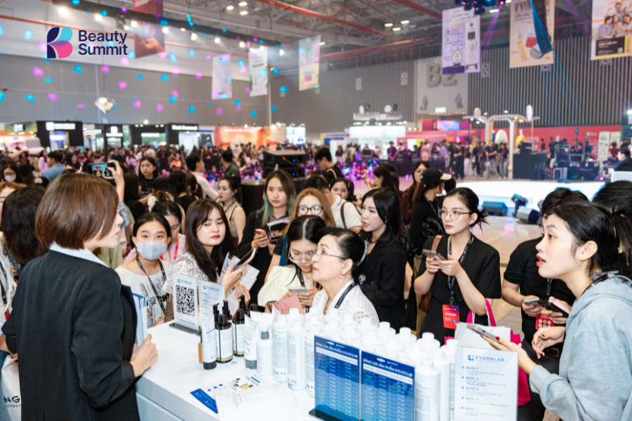 7 Sự kiện hội thảo Lớn & Đáng chú ý dịp cuối năm 2025 1 khái niệm sự kiện hội thảo