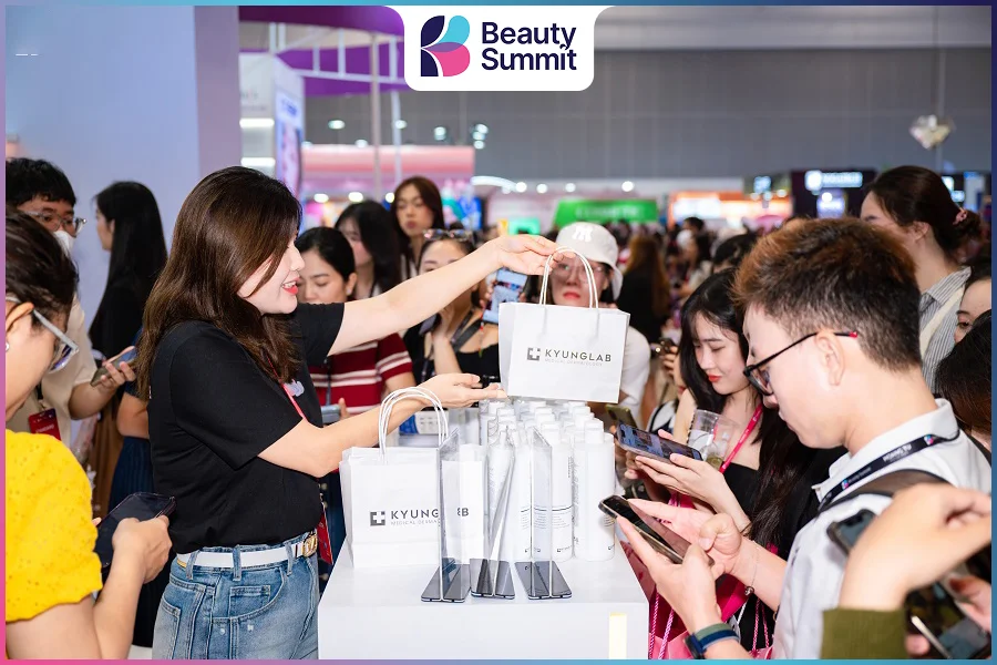 Triển l&atilde;m quốc tế l&agrave;m đẹp Việt Nam kết nối kh&aacute;ch h&agrave;ng với gi&aacute; trị thật