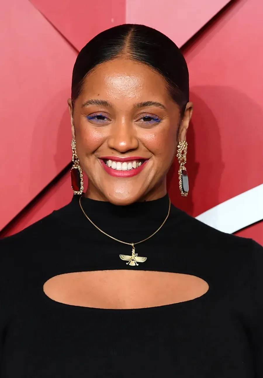 l&ocirc;ng mi nhiều m&agrave;u sẽ l&agrave; xu hướng trang điểm 2026