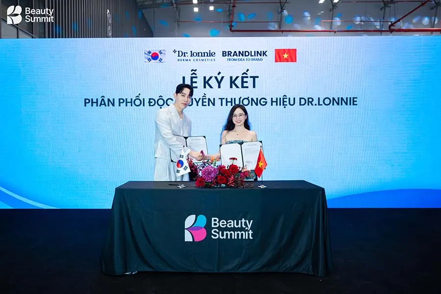 t&igrave;m kiếm thương hiệu nhượng quyền tại beauty summit