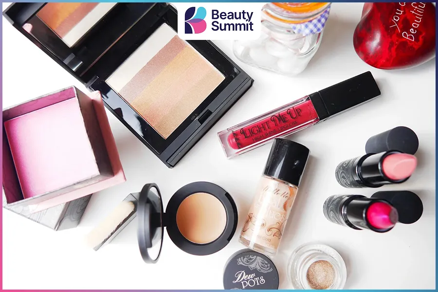 Kinh doanh mỹ phẩm l&atilde;i nhiều kh&ocirc;ng