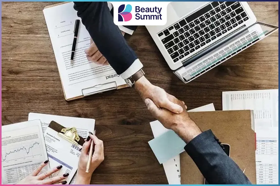 L&agrave;m hợp đồng minh bạch về quyền lợi v&agrave; tr&aacute;ch nhiệm khi hợp t&aacute;c với influencer