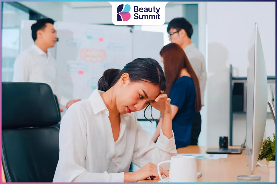 phong c&aacute;ch l&atilde;nh đạo độc đo&aacute;n c&oacute; tốt kh&ocirc;ng