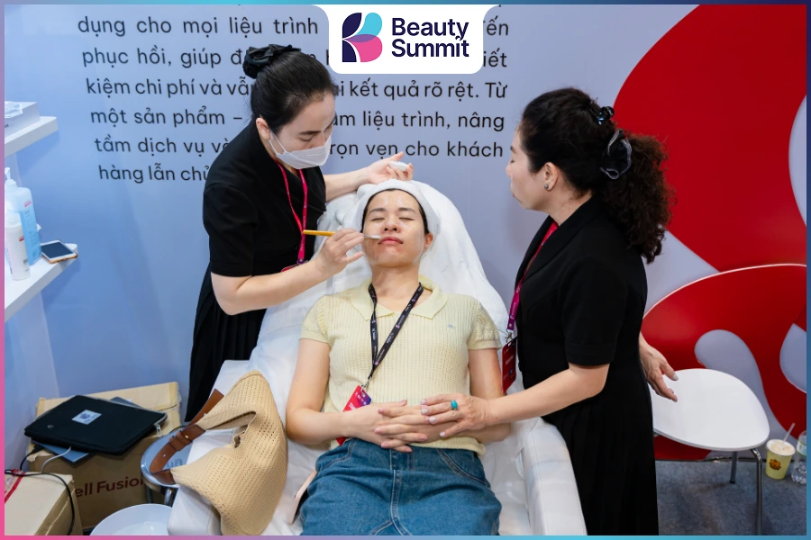Founder gi&uacute;p booth kh&aacute;c biệt như thế n&agrave;o?