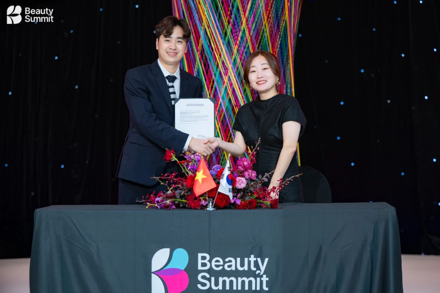 Tại sao c&aacute;c nh&agrave; m&aacute;y sản xuất n&ecirc;n c&oacute; mặt tại Beauty Summit 2026?