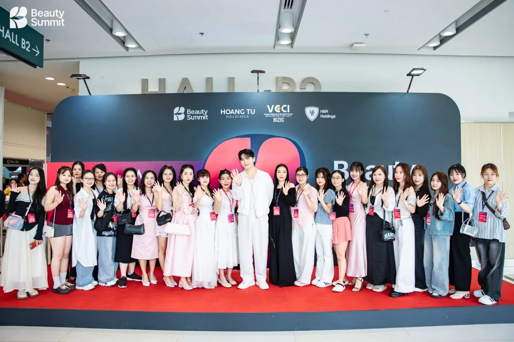 Check-in và khai mạc Beauty Summit 2025 — ảnh 9