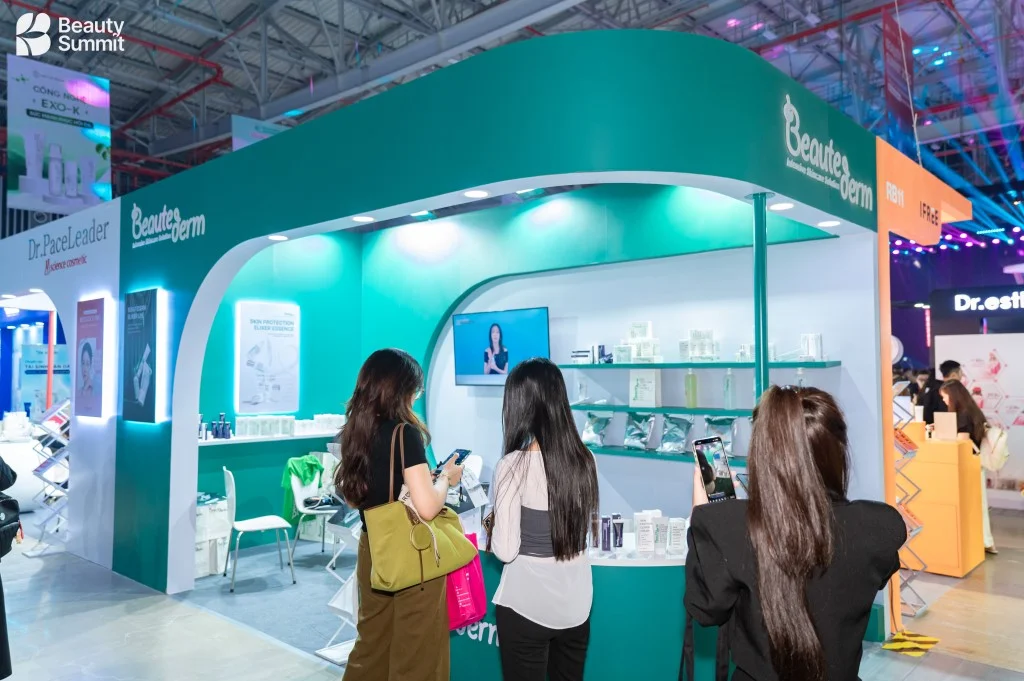 Không khí gian hàng tại Beauty Summit 2025 — ảnh 40