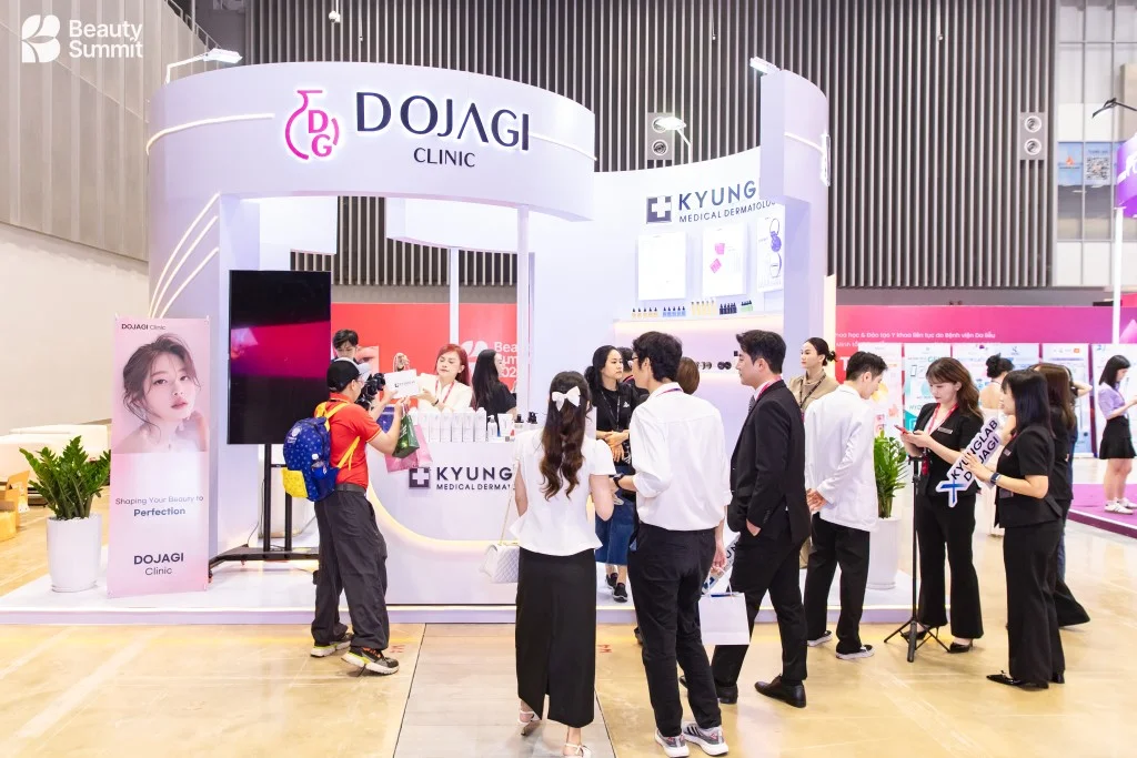 Không khí gian hàng tại Beauty Summit 2025 — ảnh 8