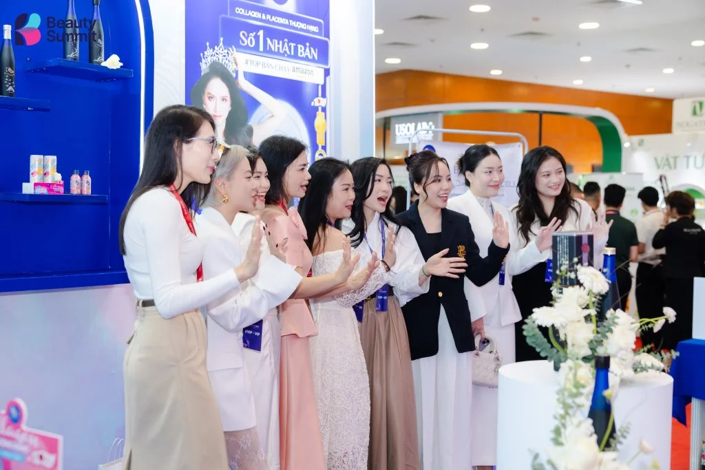 Không khí gian hàng tại Beauty Summit 2024 — ảnh 13