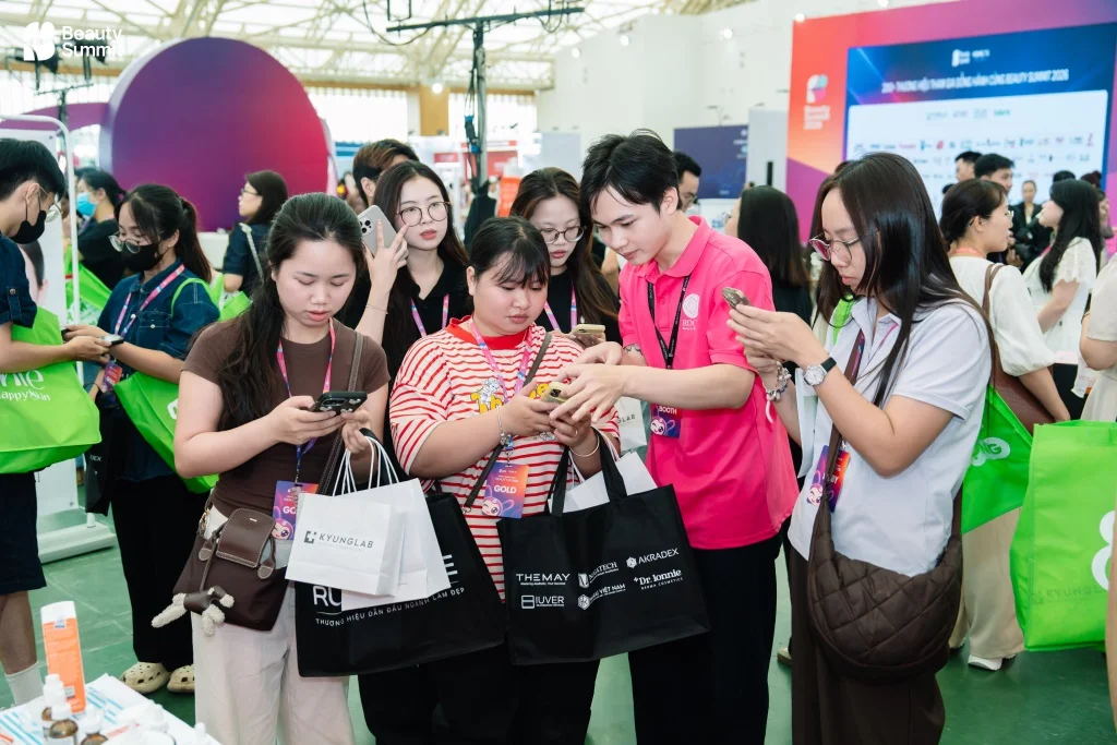 Không khí gian hàng tại Beauty Summit 2026 — ảnh 22