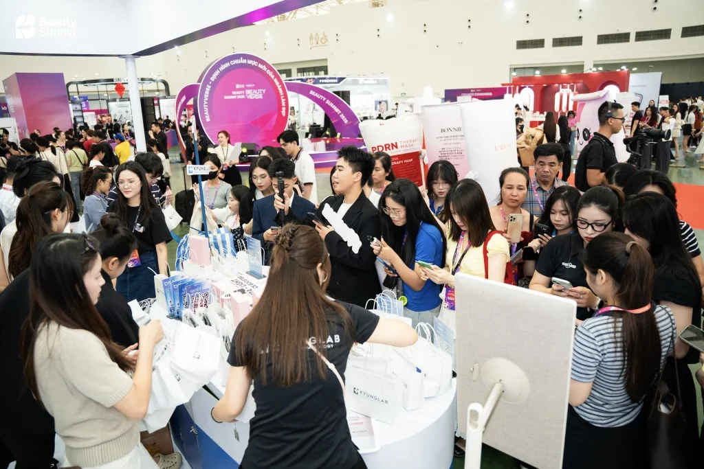Không khí gian hàng tại Beauty Summit 2026 — ảnh 7