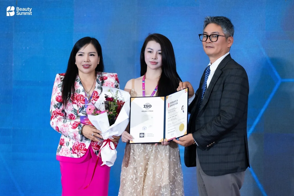 Bác sĩ và chủ spa tại Beauty Summit