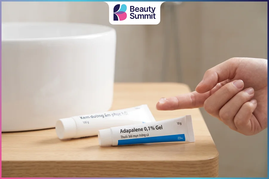 Adapalene có tác dụng gì? Trị mụn, chống lão hóa & Cách dùng