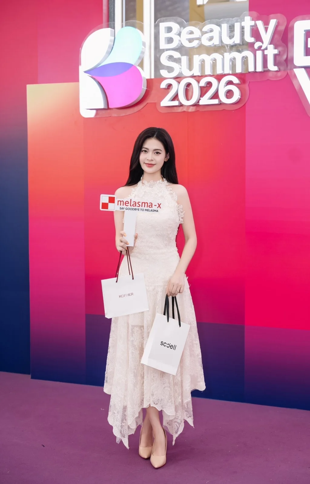 Nhóm KOL, KOC, Beauty Blogger 10 Khoảnh khắc thảm đỏ & sân khấu Beauty Summit - Hình 15