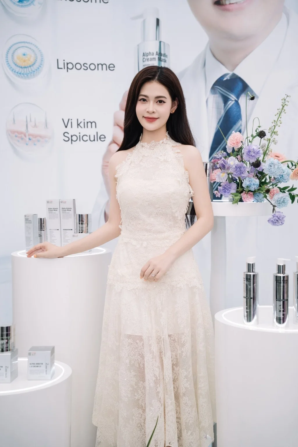 Nhóm KOL, KOC, Beauty Blogger 27 Khoảnh khắc thảm đỏ & sân khấu Beauty Summit - Hình 32