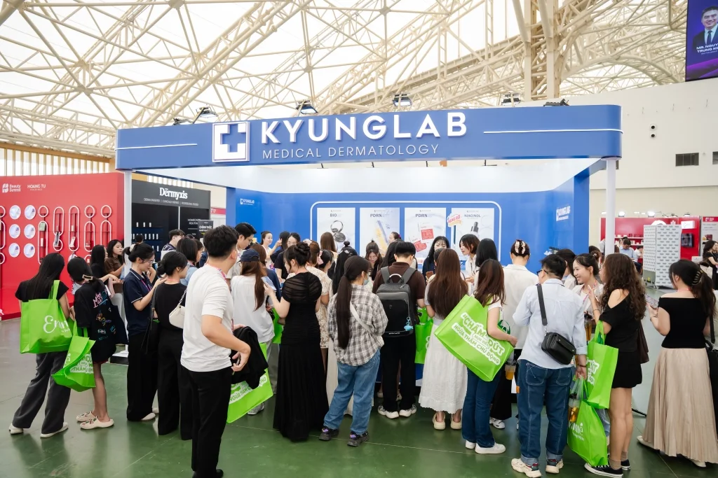 Nhóm thương hiệu, nhà sản xuất 30 Hình ảnh Beauty Summit 25