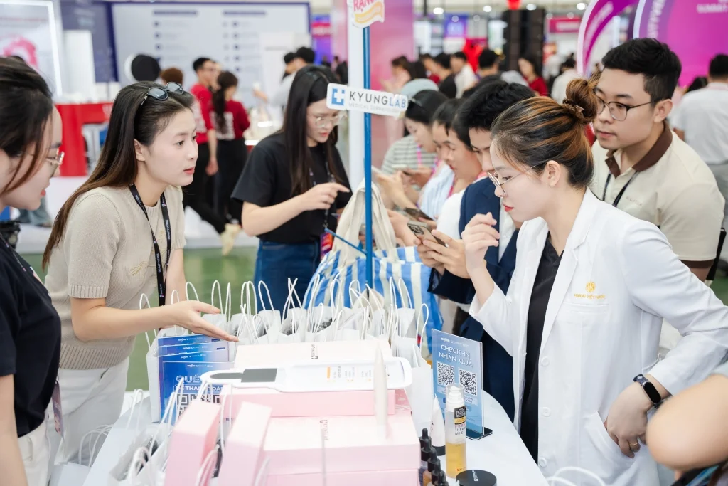 Nhóm thương hiệu, nhà sản xuất 43 Hình ảnh Beauty Summit 38