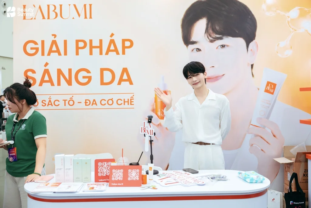 Nhóm thương hiệu quốc tế 1 Kết nối thương mại quốc tế tại Beauty Summit — Cơ hội vào thị trường Việt Nam