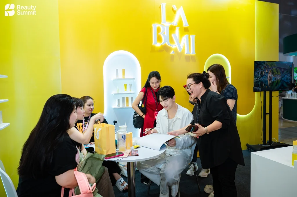 Nhóm người yêu thích làm đẹp 15 Khoảnh khắc lễ hội làm đẹp Beauty Summit - Hình 13
